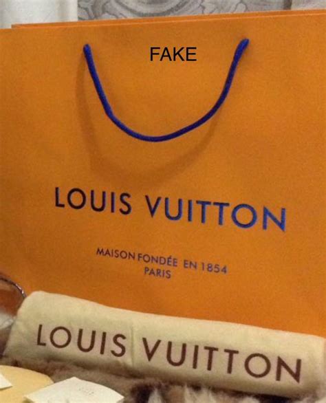 louis vuitton paper bag fake